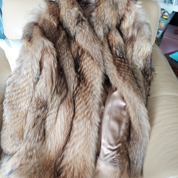 Fox fur collar coat, racoon coat - Picture 2 of 2